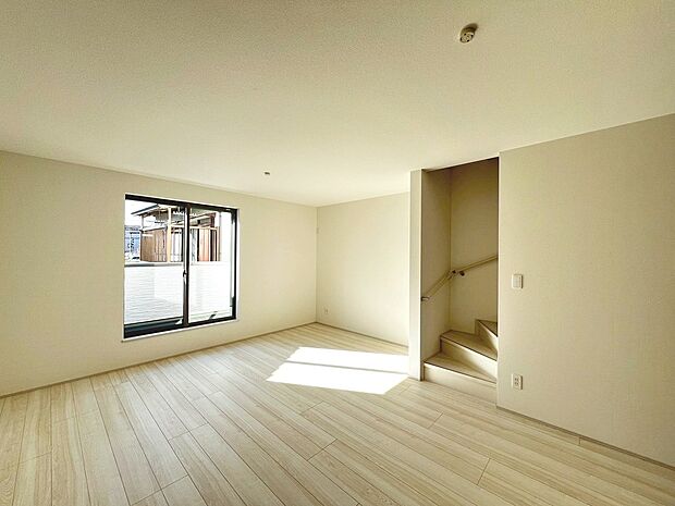 現地見学・内覧予約は当日から承っております!お気軽にお問い合わせ下さいませ♪