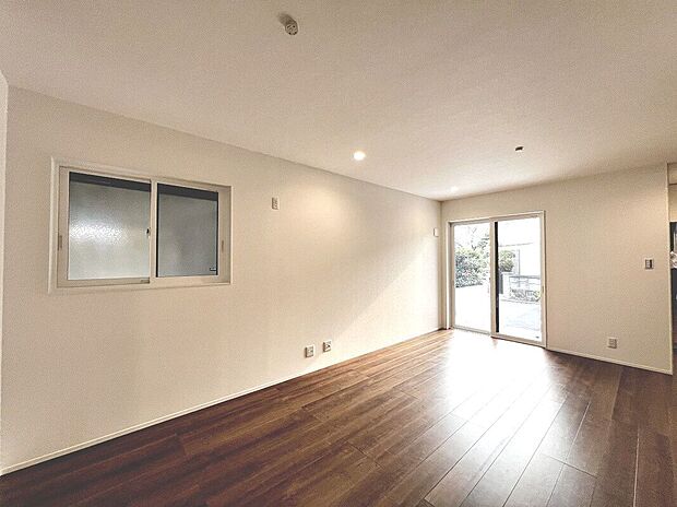 ◆現地案内会開催中◆
もちろん、当日のご連絡でも対応可能です♪ご自宅にお迎えも可能です！