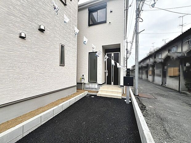 大阪メトロ四ツ橋線「住之江公園」駅まで徒歩１４分！毎日の通勤や通学に便利ですね♪