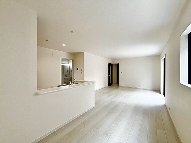 【２SＬＤＫ～３SＬＤＫ】
暮らしやすい間取りです！子供部屋や趣味のお部屋も作れますね！