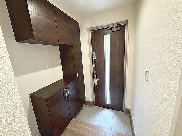 【シューズボックス】玄関周りもスッキリ片付きますね!