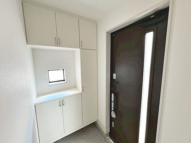 【シューズボックス】玄関周りもスッキリ片付きますね！