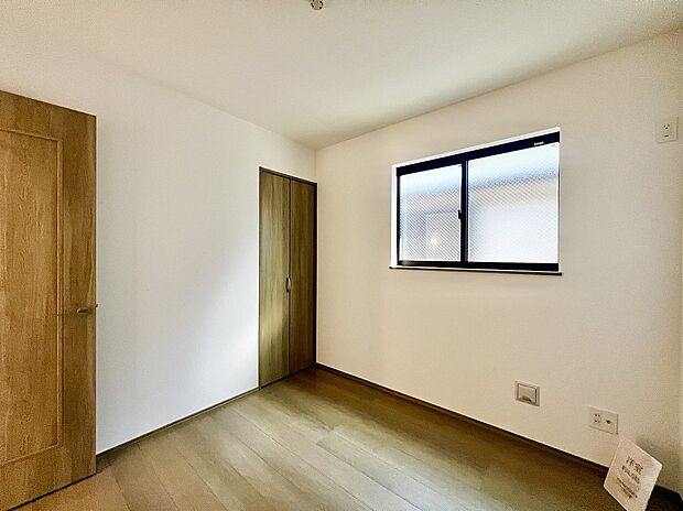 【洋室】令和7年11月完成済!いつもで内覧可能ですよ♪お気軽にお問い合わせください!