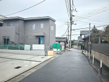 前面道路を含む現地写真
