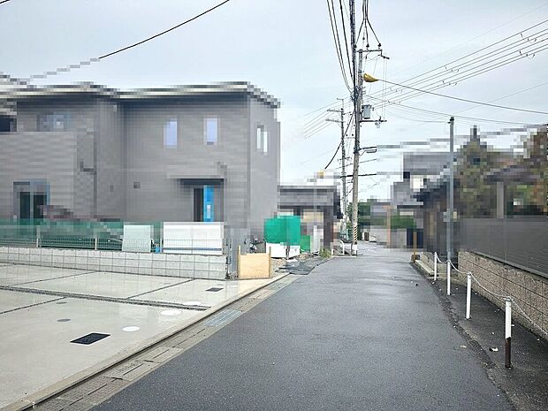 【前面道路を含む現地写真】閑静な住宅街で叶える穏やかな新生活をここではじめませんか♪