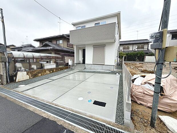 【1号棟:外観】令和8年9月完成済!キレイなお家ですぐに新生活スタートできますよ!内覧予約は当日から承っております!お気軽にお問い合わせ下さいませ♪