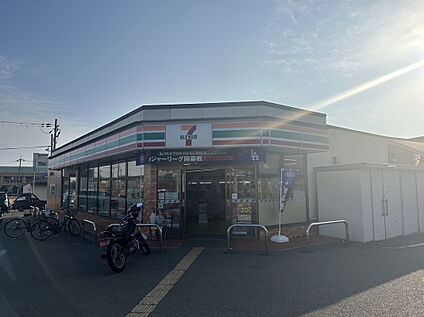 セブンイレブン高槻郡家新町店 約550m(徒歩約7分)