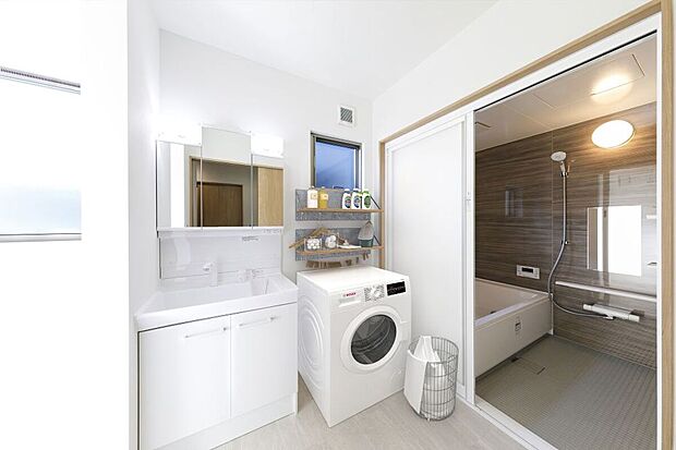 【洗面脱衣室】【施工例】ホスクリーン付き洗面脱衣室では、洗濯→干すまでがスムーズに◎天気が崩れやすい福井県でも気にせず洗濯ができるのが嬉しいですね♪※家具の配置等はイメージです。