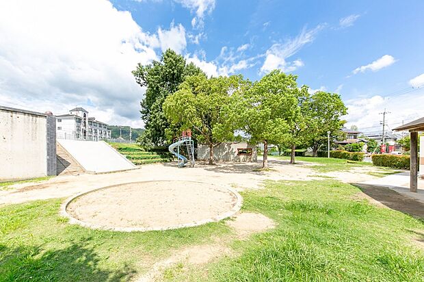 当対池公園（約510m）