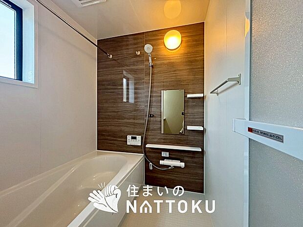 現地写真(浴室)
浴室暖房乾燥機付き。1坪タイプで広々です。