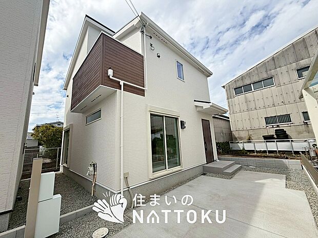 現地写真（街並み）
全６邸
駐車２台可能
