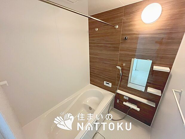 現地写真(浴室)
浴室暖房乾燥機付き。1坪タイプで広々です。