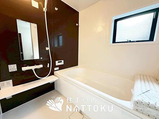 現地写真(浴室)
浴室暖房乾燥機付き。1坪タイプで広々です。