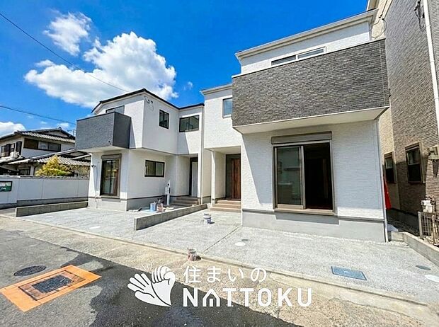 現地写真(街並み)
全2邸
駐車2台可能