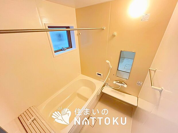 現地写真(浴室)
浴室暖房乾燥機付き。1坪タイプで広々です。