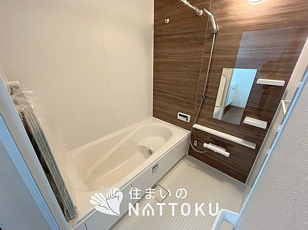 現地写真(浴室)
浴室暖房乾燥機付き。1坪タイプで広々です。