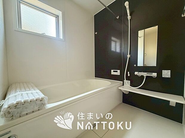 現地写真(浴室)
浴室暖房乾燥機付き。1坪タイプで広々です。