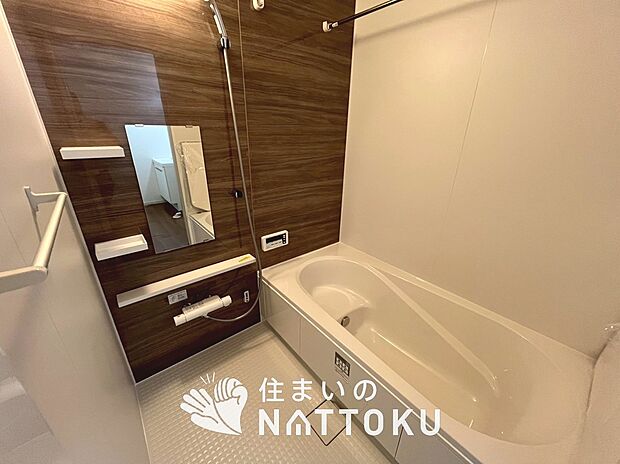 現地写真(浴室)
浴室暖房乾燥機付き。1坪タイプで広々です。