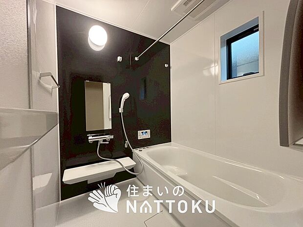 現地写真(浴室)
浴室暖房乾燥機付き。1坪タイプで広々です。