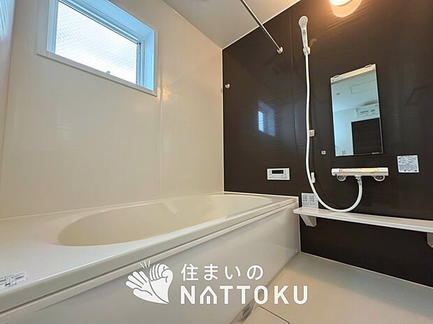 現地写真(浴室)
浴室暖房乾燥機付き。1坪タイプで広々です。