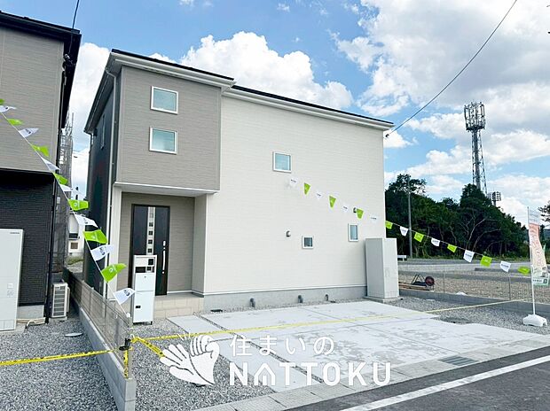 【現地写真（外観）【８号地】】耐震等級最高「３」取得で基準の１.５倍の性能・耐震強度で安心できます。