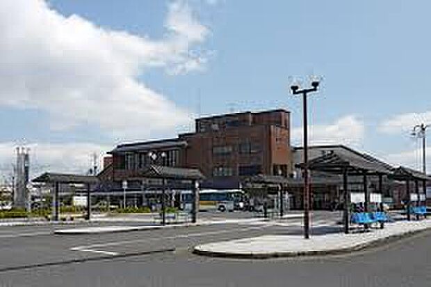ＪＲ東海道本線「近江八幡駅」（約1,100m）