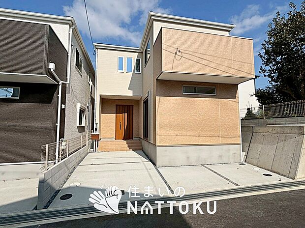 【現地写真（外観）【４号地】】高い断熱性能があり、防湿性能の高いフィルム付属で壁内の結露対策をしています。