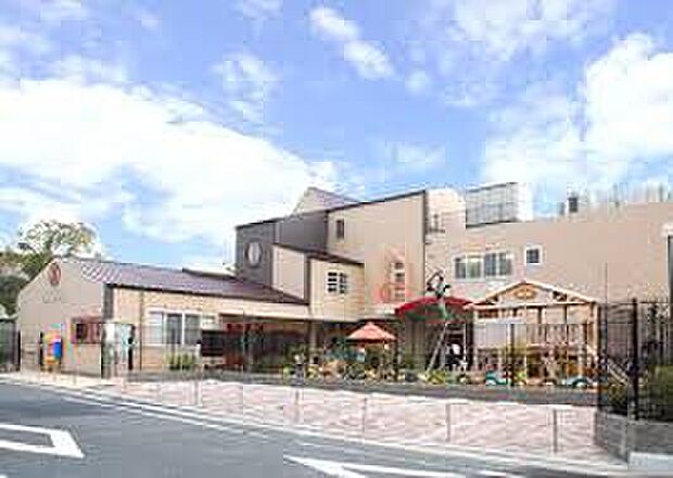 認定こども園柱本保育園こども未来学舎（徒歩400分）
