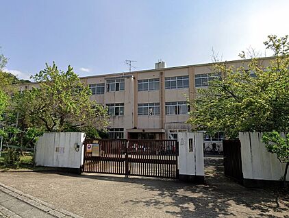 京都市立北醍醐小学校 600ｍ(徒歩8分)