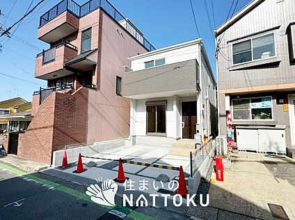 現地写真（前道含む外観）