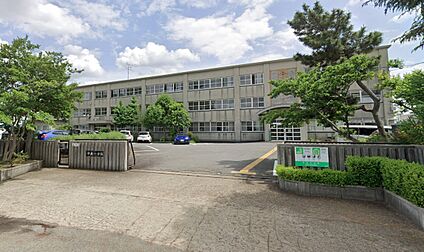 八幡市立中央小学校 540ｍ(徒歩7分)