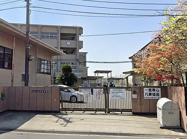 宇治市立北宇治中学校（約1,100m）