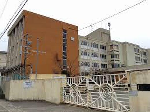 豊能町立吉川中学校(約1,700m)