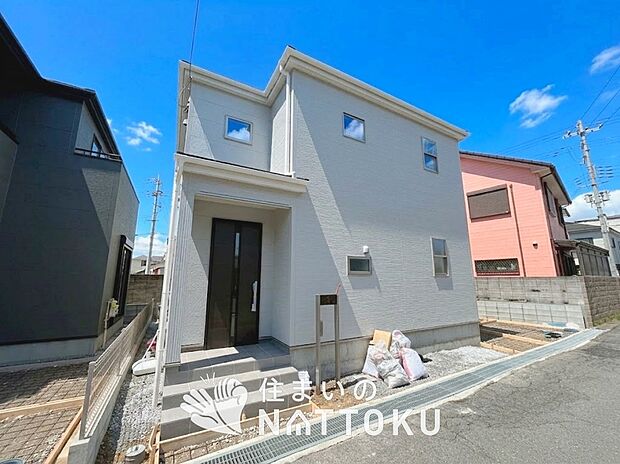 【現地写真(外観)【2号地】】健康被害に配慮したもっとも安全性の高い建材を採用し、シックハウス対策をしております。