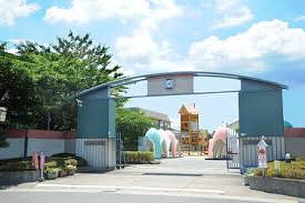 洛陽第二幼稚園(約340m)