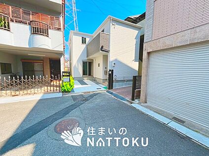 現地写真（前道含む外観）