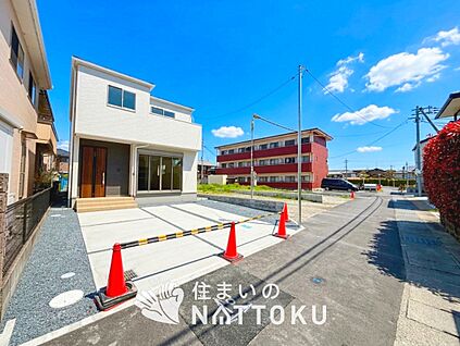 現地写真（前道含む外観）