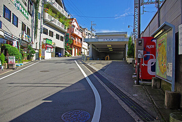 石切駅(約640m)
