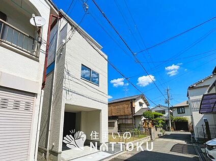 現地写真（前道含む外観）