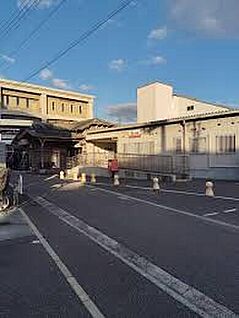 南海本線「諏訪ノ森駅」 560ｍ(徒歩7分)