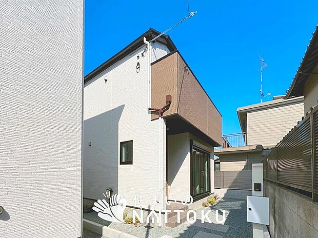【現地写真(外観)【2号地】】お引渡し後も無償の定期点検を行っており、暮らしの安心をお届けしています。