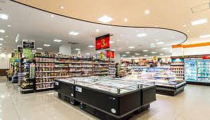 ライフ智恵光院店 600ｍ(徒歩8分)