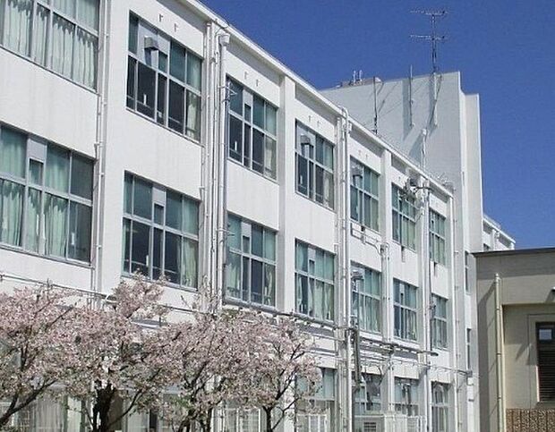 草津市立笠縫小学校（約700m）