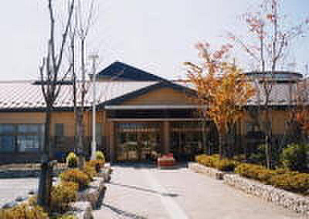 愛里保育園(約1,600m)