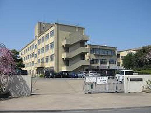 城陽市立北城陽中学校(約1,700m)