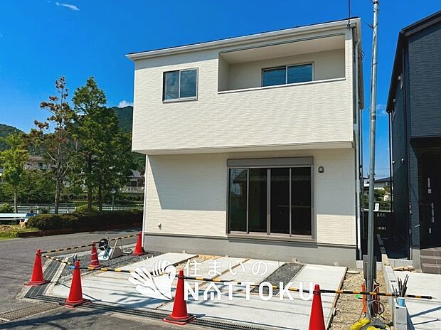 【現地写真（外観）【１号地】】健康被害に配慮したもっとも安全性の高い建材を採用し、シックハウス対策をしております。
