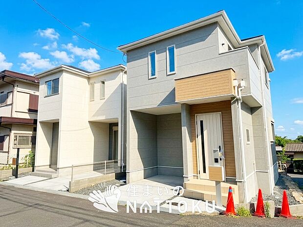 【現地写真（街並み）】がっしりとした骨組で安心、建築基準法で定められた壁量の１.３倍を確保しています。