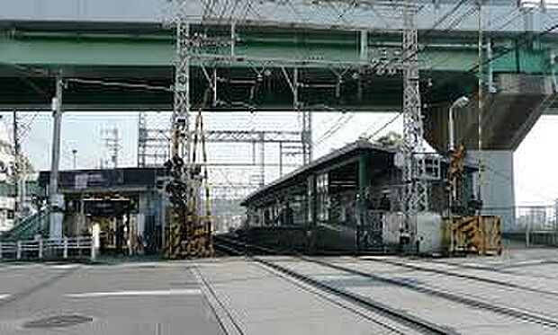 京阪宇治線「観月橋駅」(約720m)