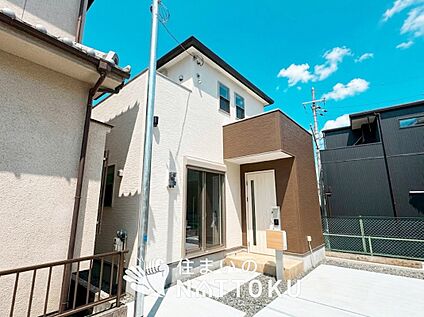 現地写真（前道含む外観）