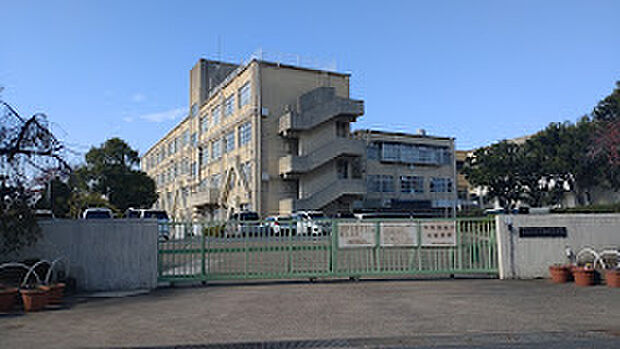 城陽市立北城陽中学校(約2,000m)